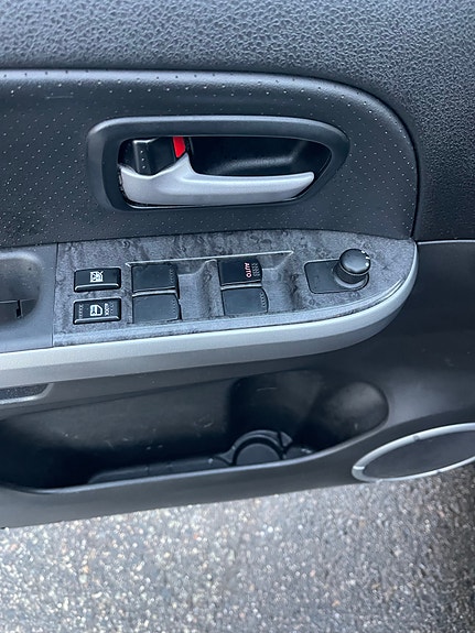 Suzuki Grand Vitara 13 of 27