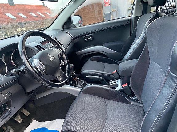 Mitsubishi Outlander 9 of 19