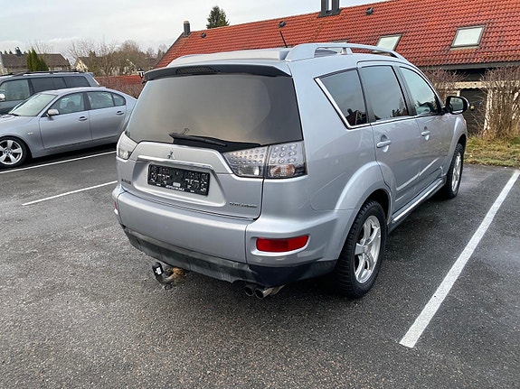 Mitsubishi Outlander 4 of 19