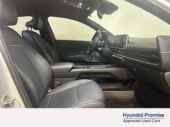 Hyundai Ioniq 6 16 of 19