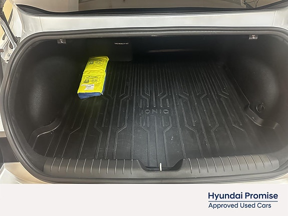 Hyundai Ioniq 6 18 of 19