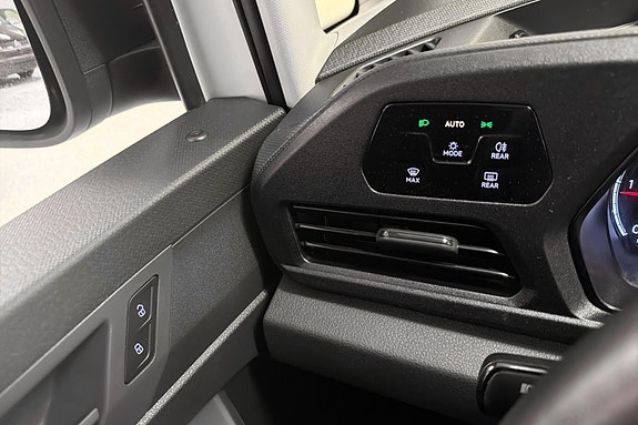 Volkswagen Caddy Maxi 17 of 27