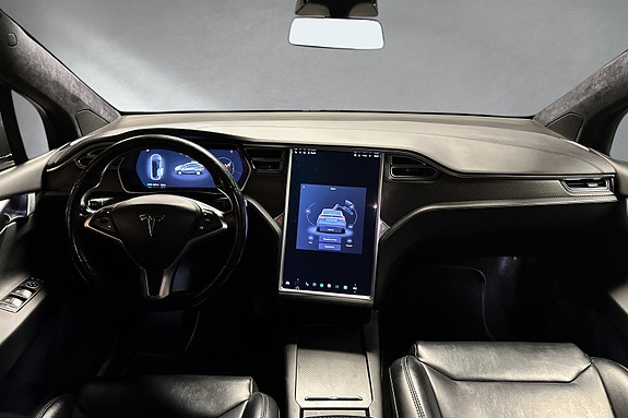 Tesla Model X 10 of 30