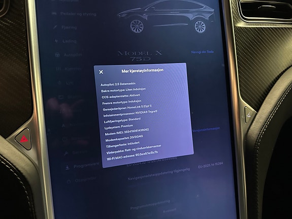 Tesla Model X 22 of 30