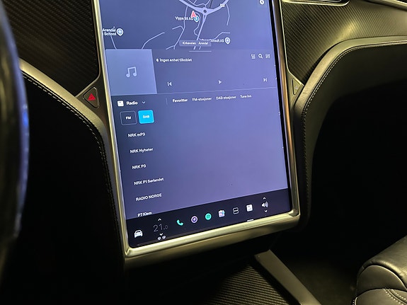 Tesla Model X 18 of 30