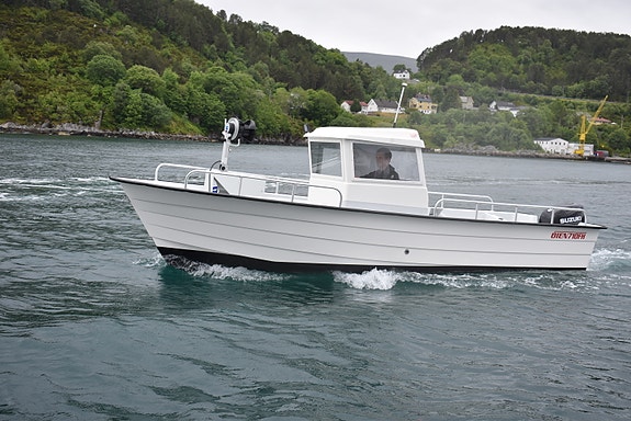 Øien 710 FH m/Suzuki DF115BTGX