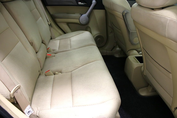 Honda CR-V 10 of 14