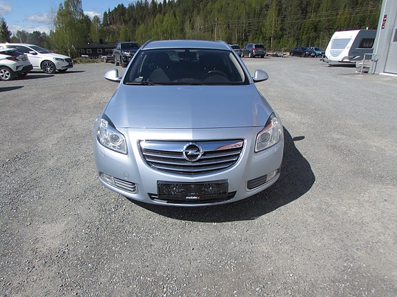 Opel Insignia 3 of 5