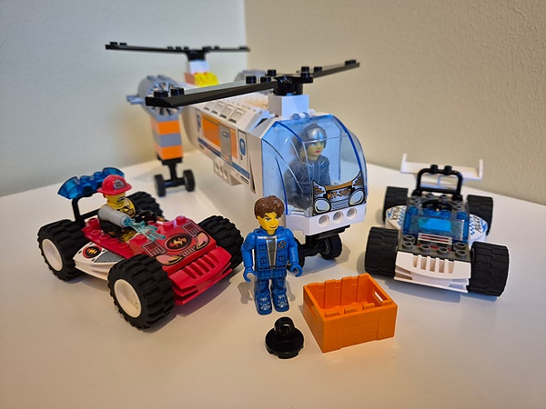 LEGO City Redningshelikopter og kjøretøy sett