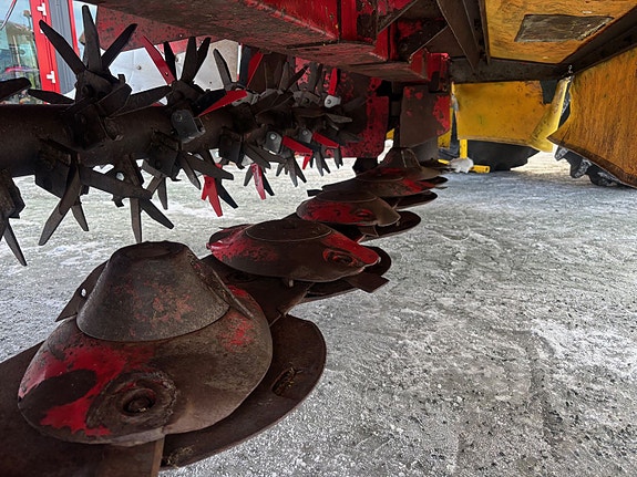 Pøttinger Novacat 305 ED 2008, kr 79 000,-