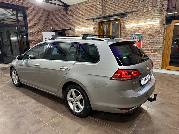 Volkswagen Golf VII 9 of 30