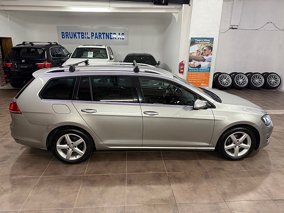 Volkswagen Golf VII 16 of 30