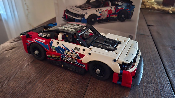 Lego technic 42153 Nascar