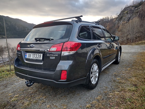Subaru Outback 11 of 30