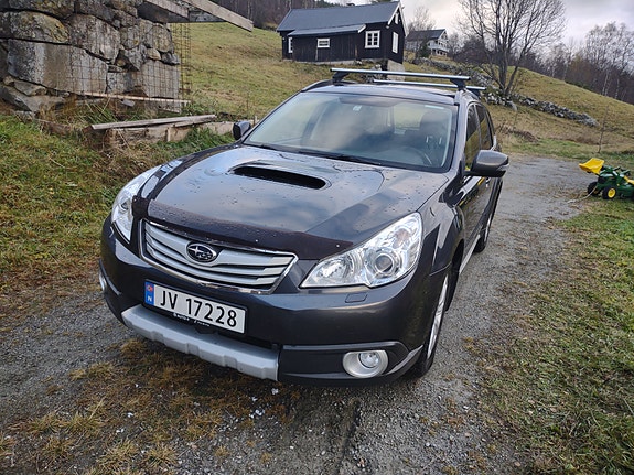Subaru Outback 4 of 5