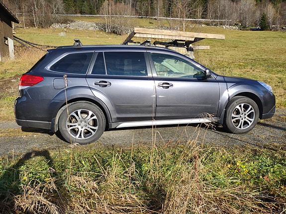 Subaru Outback 6 of 30