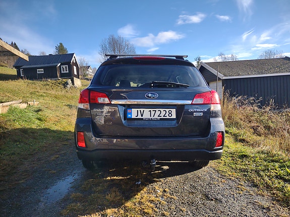 Subaru Outback 9 of 30