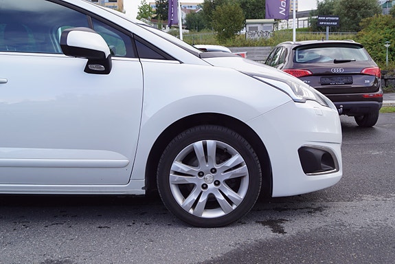 Peugeot 5008 5 of 5