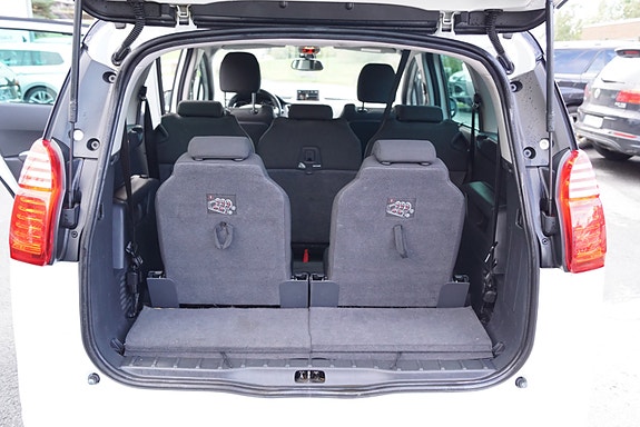 Peugeot 5008 10 of 30