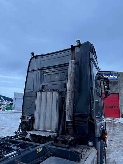Mercedes-Benz Arocs 6x4 brøyterigget kombibil, laxolås, sidetipp og underskjær 21 of 30