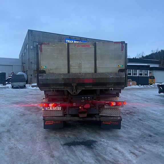 Mercedes-Benz Arocs 6x4 brøyterigget kombibil, laxolås, sidetipp og underskjær 7 of 30