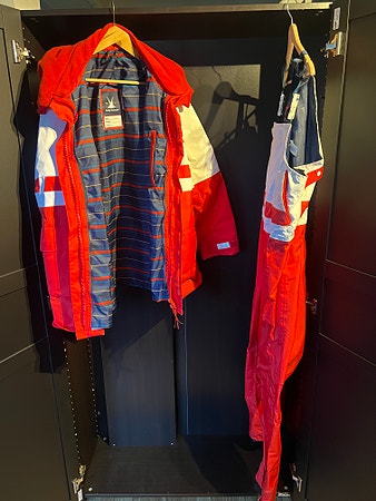 Vintage retro afterski klær og dresser