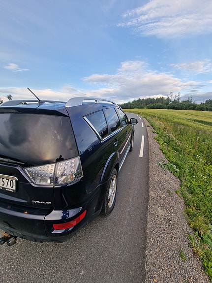 Mitsubishi Outlander 4 of 5