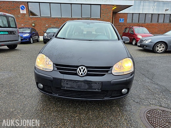 Volkswagen golf 2 of 5