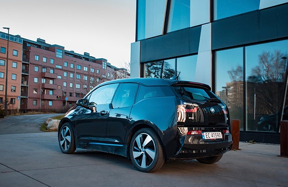 BMW i3 3 of 9