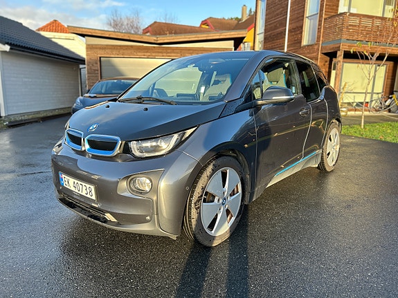 BMW i3 2 of 9