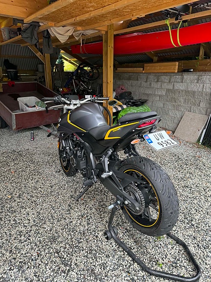 VOGE 525R 11 of 16