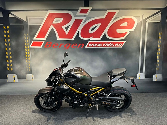 Kawasaki Z 900 10 of 13