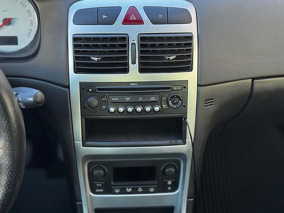 Peugeot 307 SW 19 of 30