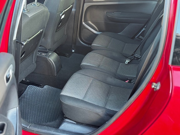 Peugeot 307 SW 11 of 30