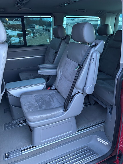 Volkswagen Multivan 29 of 30