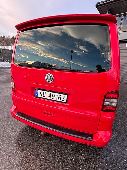 Volkswagen Multivan 5 of 30