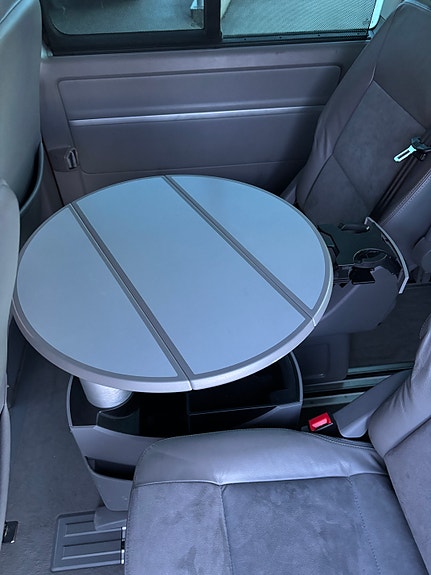 Volkswagen Multivan 30 of 30