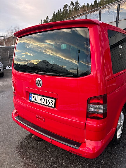 Volkswagen Multivan 10 of 30