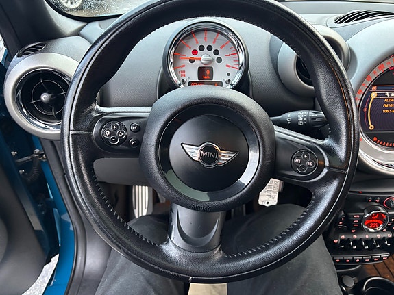 MINI Cooper S 20 of 30