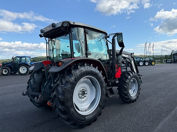 Massey Ferguson 4707 M- Ålø quicke Q3S laster 18 of 30