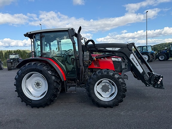 Massey Ferguson 4707 M- Ålø quicke Q3S laster 23 of 30