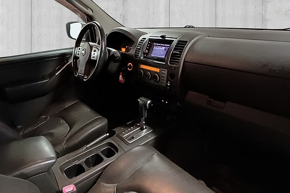 Nissan Navara 12 of 15