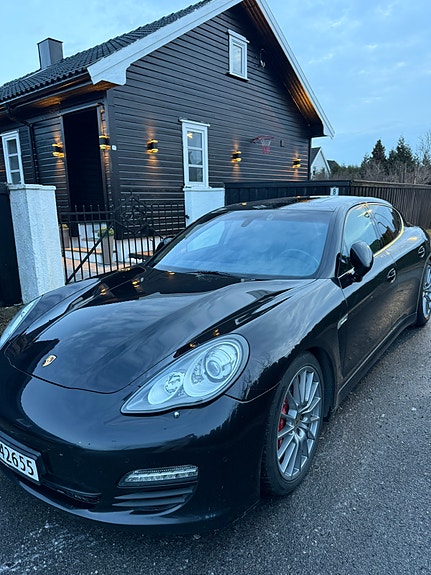 Porsche Panamera 16 of 30