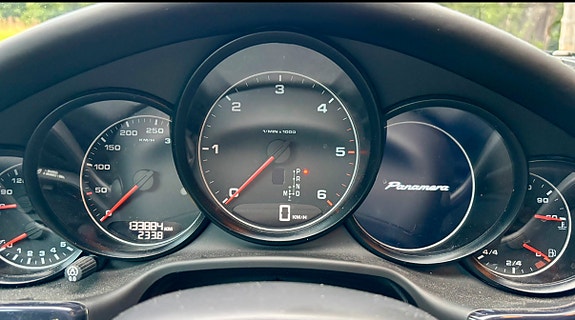 Porsche Panamera 3 of 30