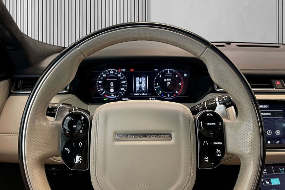 Land Rover Range Rover Velar 15 of 30