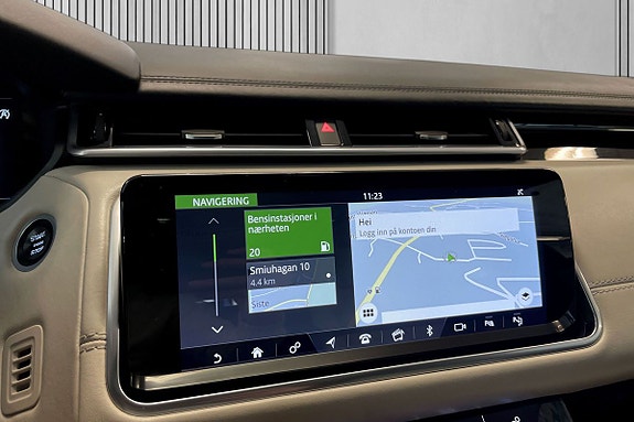 Land Rover Range Rover Velar 18 of 30