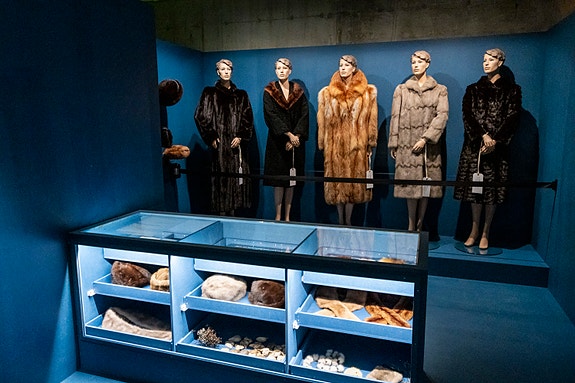 Frå den nye utstillinga PELS på Vitengarden.