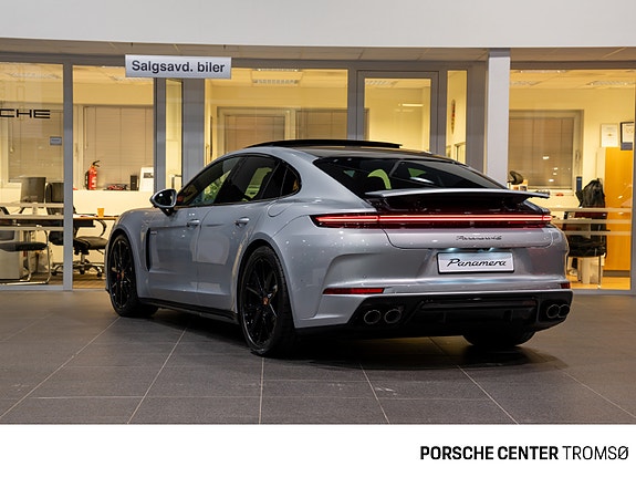 Porsche Panamera 7 of 30