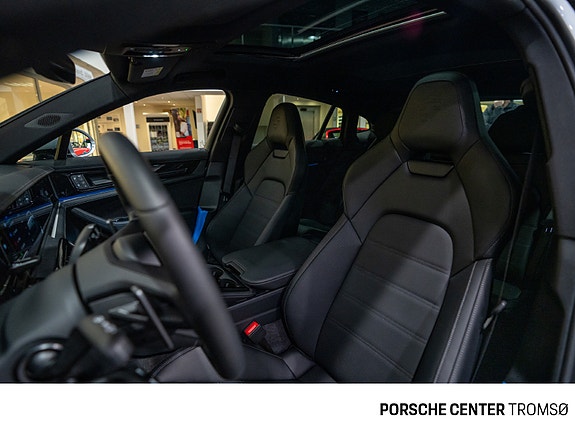 Porsche Panamera 20 of 30