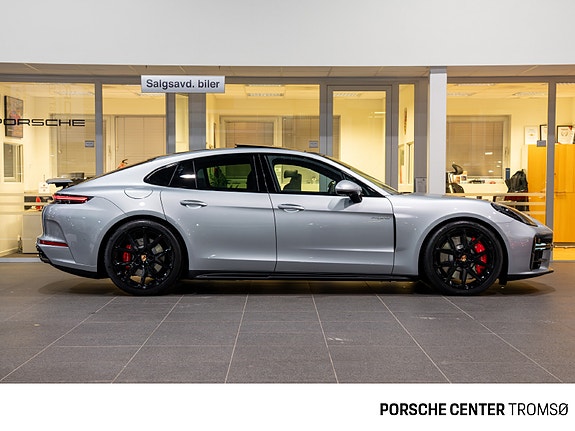 Porsche Panamera 11 of 30